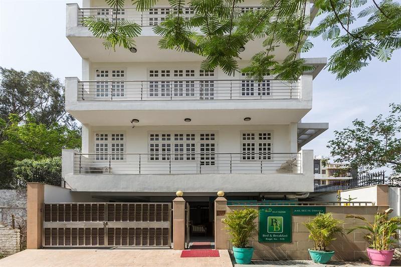 Mehra Residency At The Airport Hotel New Delhi Exterior photo